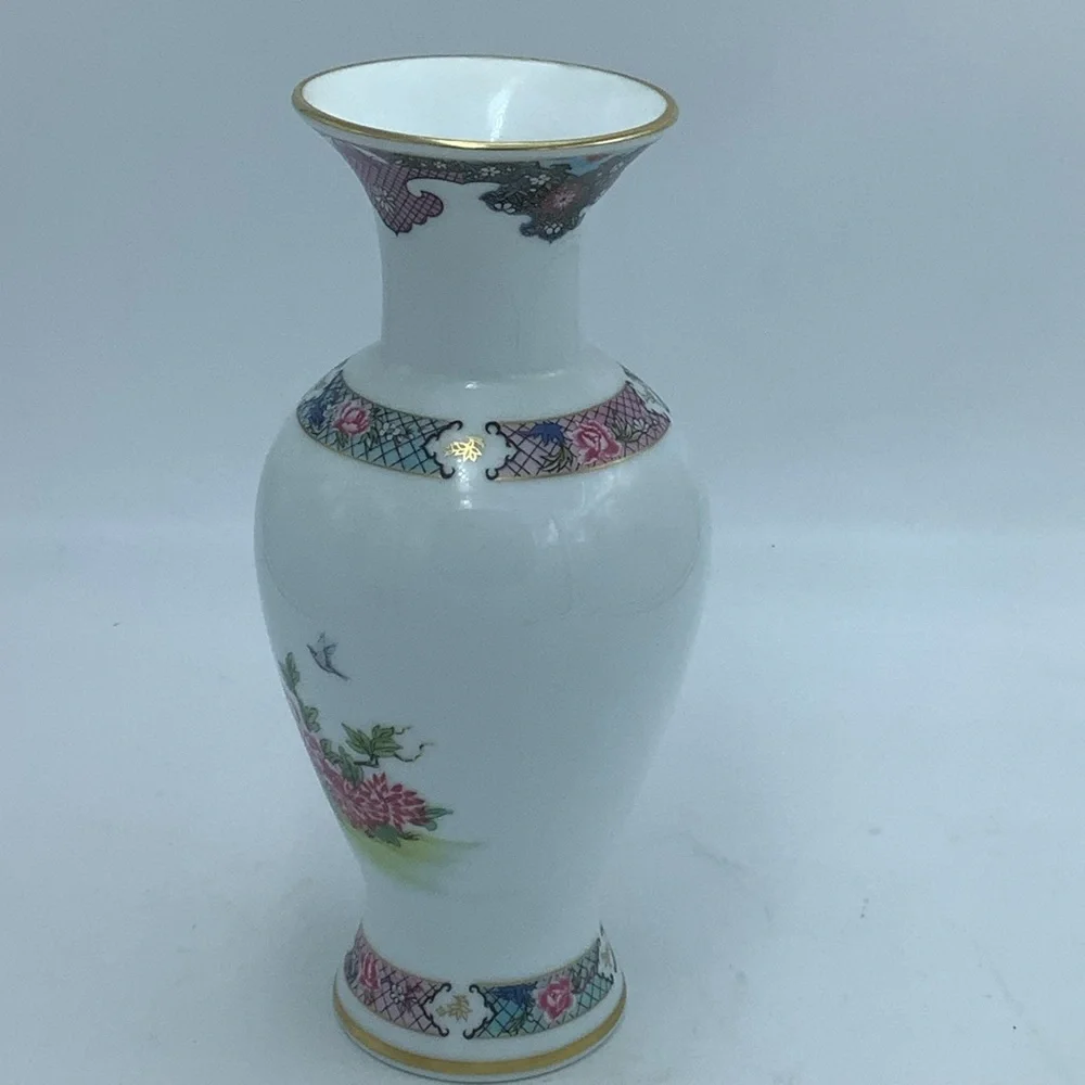 Lenox The Martha Washington Vase